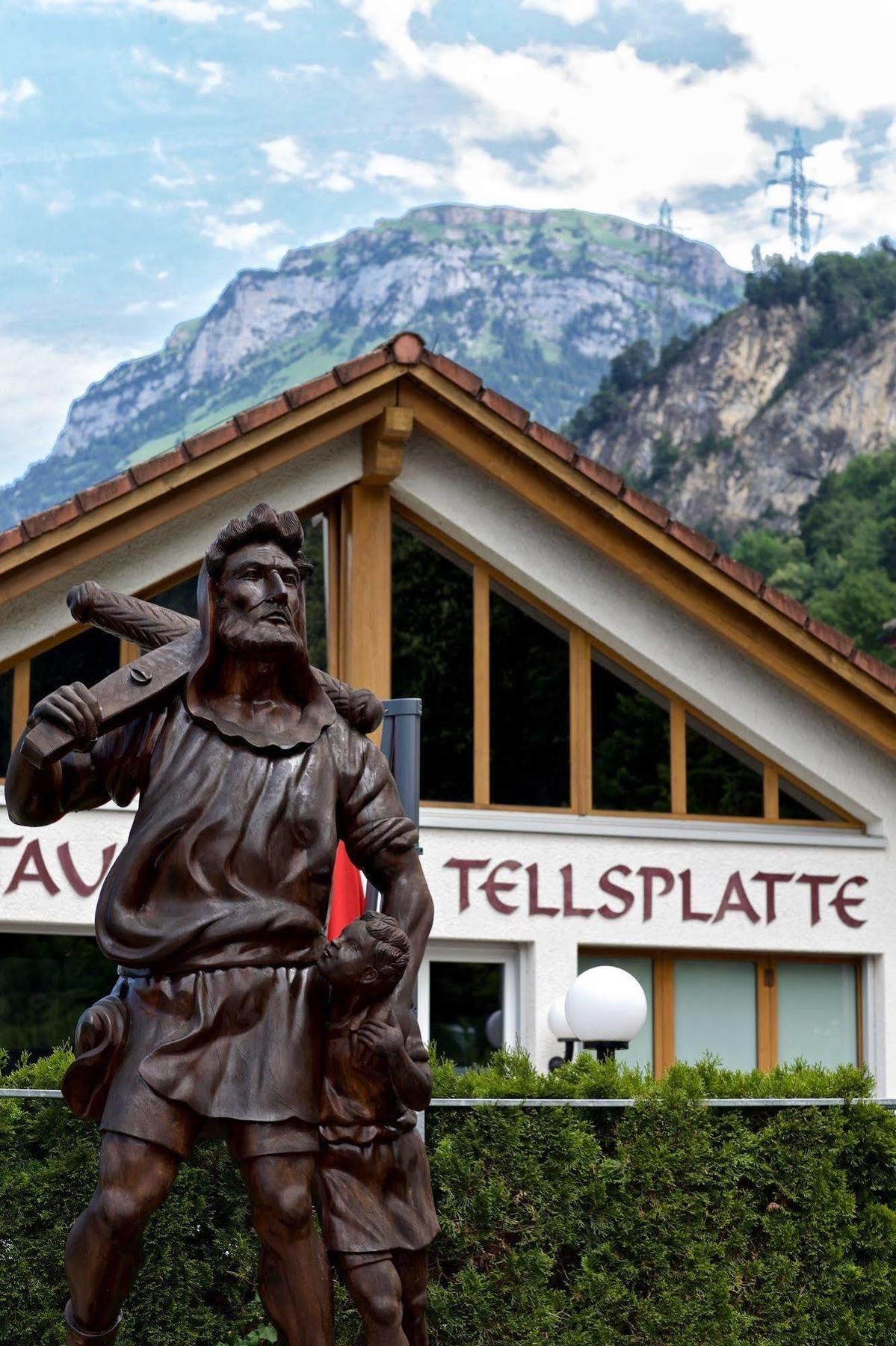 Hotel Tellsplatte Sisikon Exterior photo
